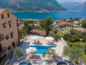 Our Sunset Apartments with Pool and Sea View